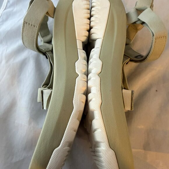 Teva Women's Hurricane XLT Ampsole Sandals, Eucalyptus Women Size 11 - Picture 3 of 6